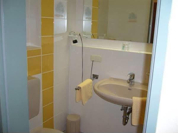 Hotel Garni Stadt Friedberg Friedberg  Exteriör bild